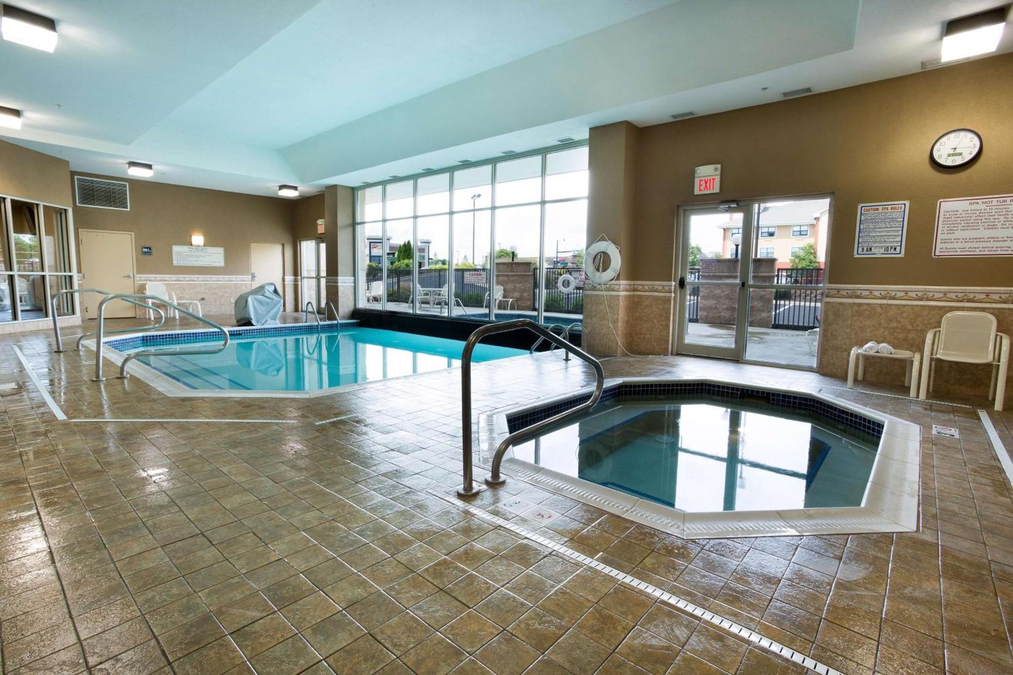 Drury Inn & Suites Dayton North Εξωτερικό φωτογραφία